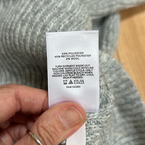 NWT Express 2% wool sweater - Picture 5 of 5